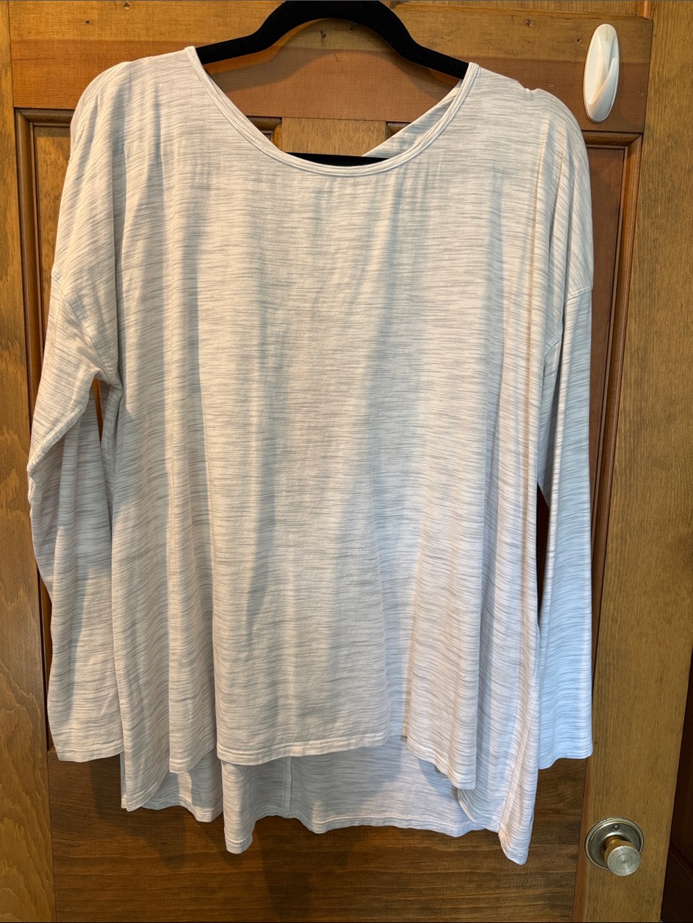 lululemon athletica Light Gray Long-Sleeve Scoop Neck Top